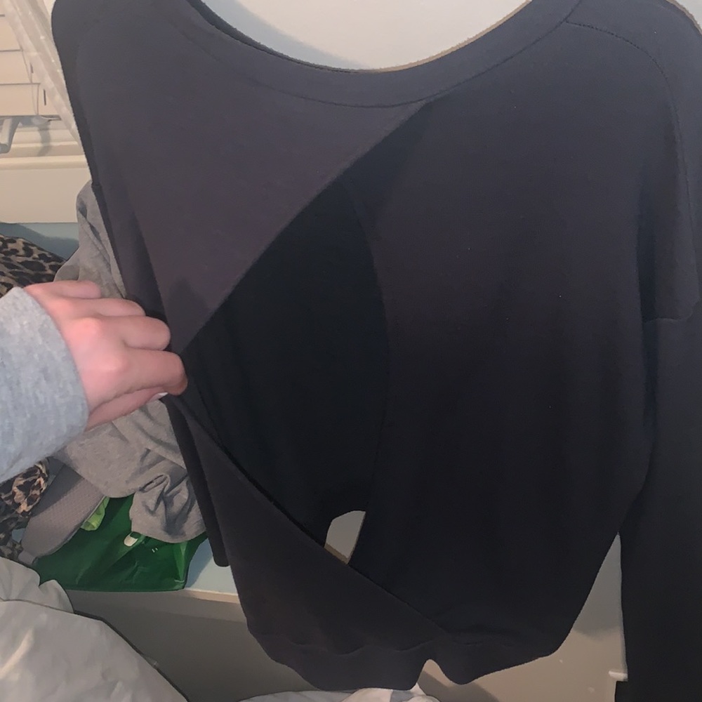 Open back sweater - Picture 3 of 4